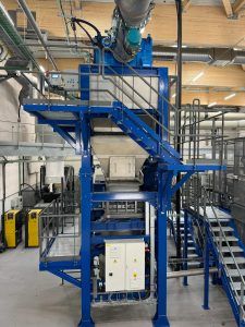 Connection system between waste aspiration system Envac and Ecosteryl disinfection and sorting machine for medical waste disinfection