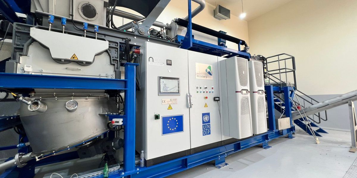 photo présentant le centre de traitement des déchets médicaux de Karantina et la collaboration avec Ecosteryl.